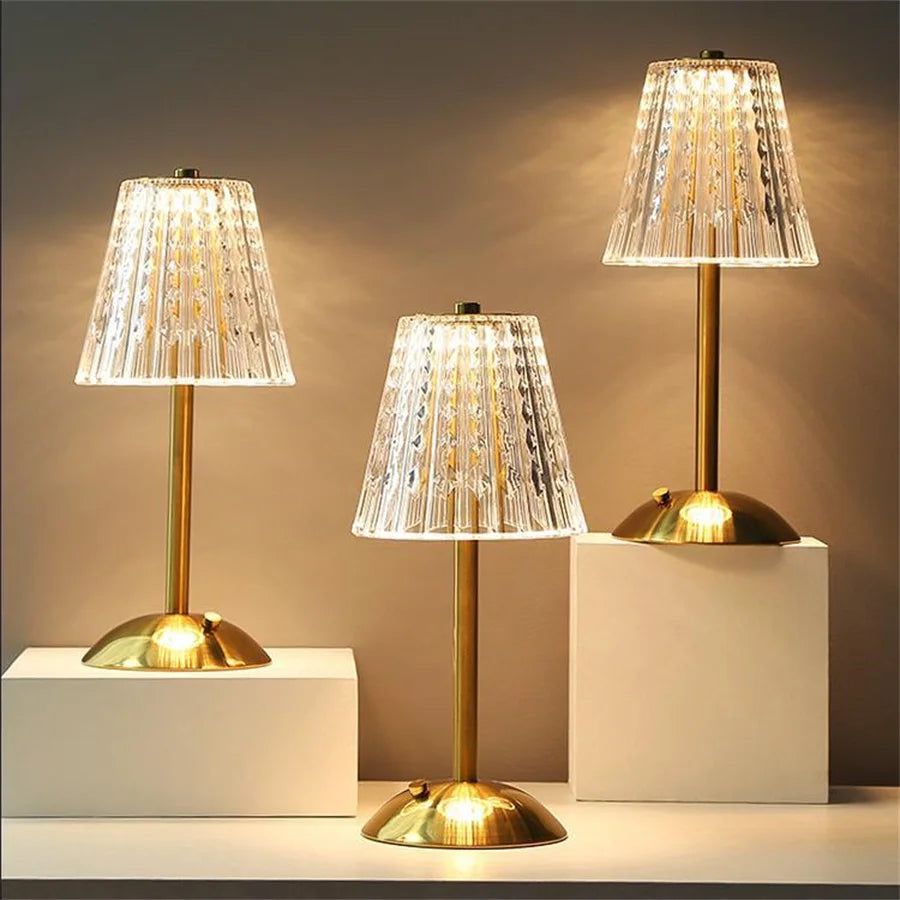 Elegant Crystal Glass Desk Lamp with Shimmering Shade - Korstal