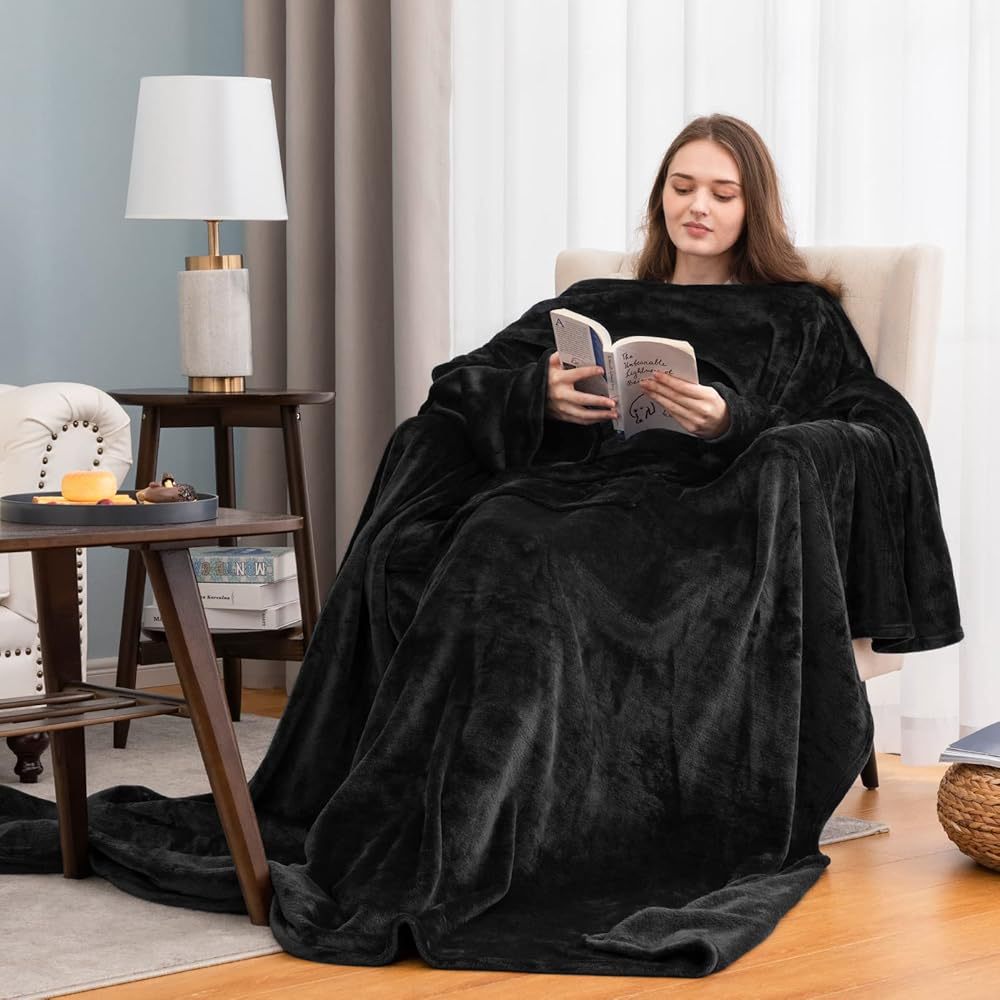 Oversized Sherpa Wearable Blanket