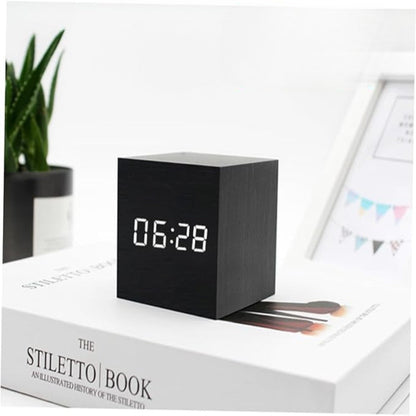 Compact Electronic LED Clock Radio Alarm - Korstal