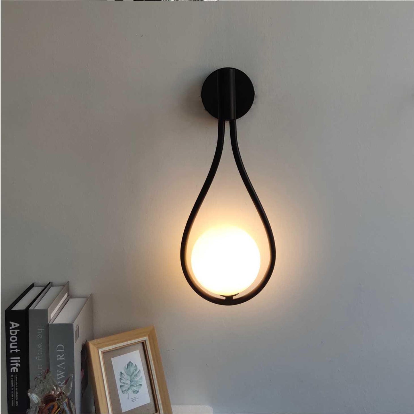 Sleek Nordic Wall Lamp Slim Home Lighting - Korstal