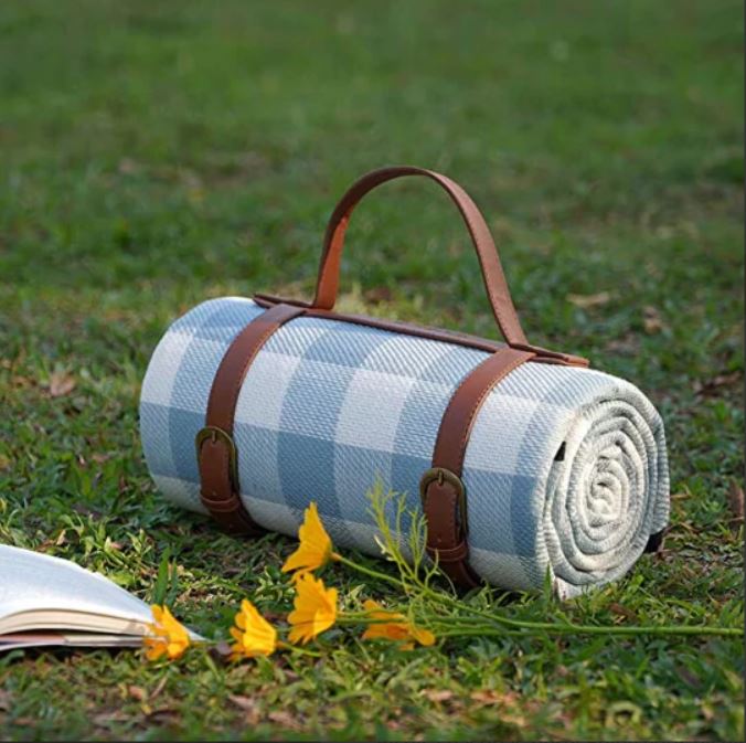 Durable Insulated Camping Blanket Compact Picnic Mat - Korstal