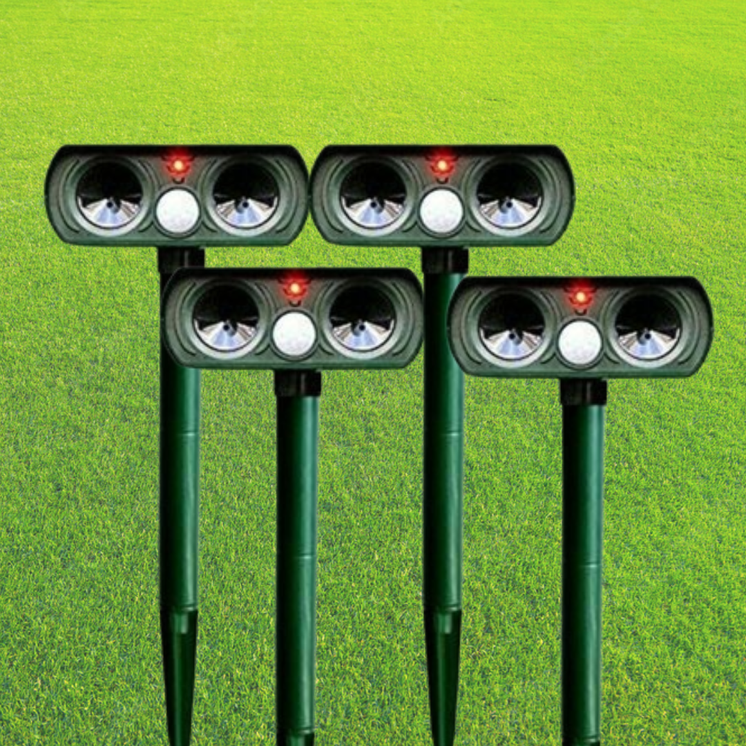 Weatherproof Solar Motion Activated Animal Deterrent - Korstal